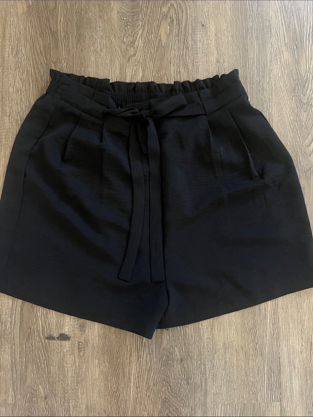 Adrianna Papell Black High-Waist Tie-Front Shorts